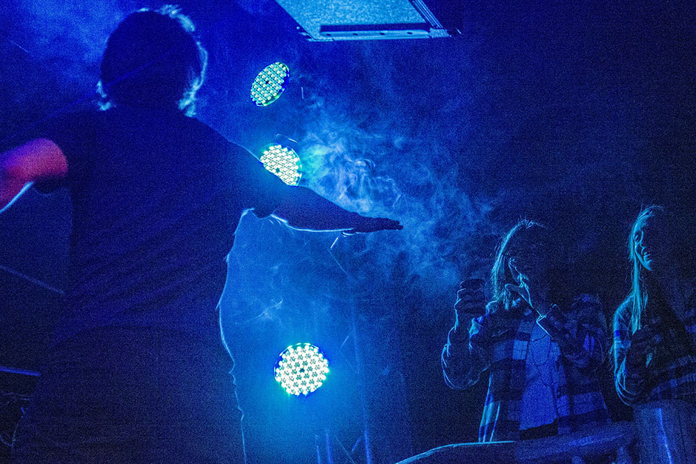 Brian Roberts, who has helmed the Ha Ha Tonka ship through five albums and thousands of road miles, reaches out to a fan at the close of their show at The Cave in Big Bear, California, 4/1/17. Photo by Jason D. 'Diesel' Hamad/No Surf Music.